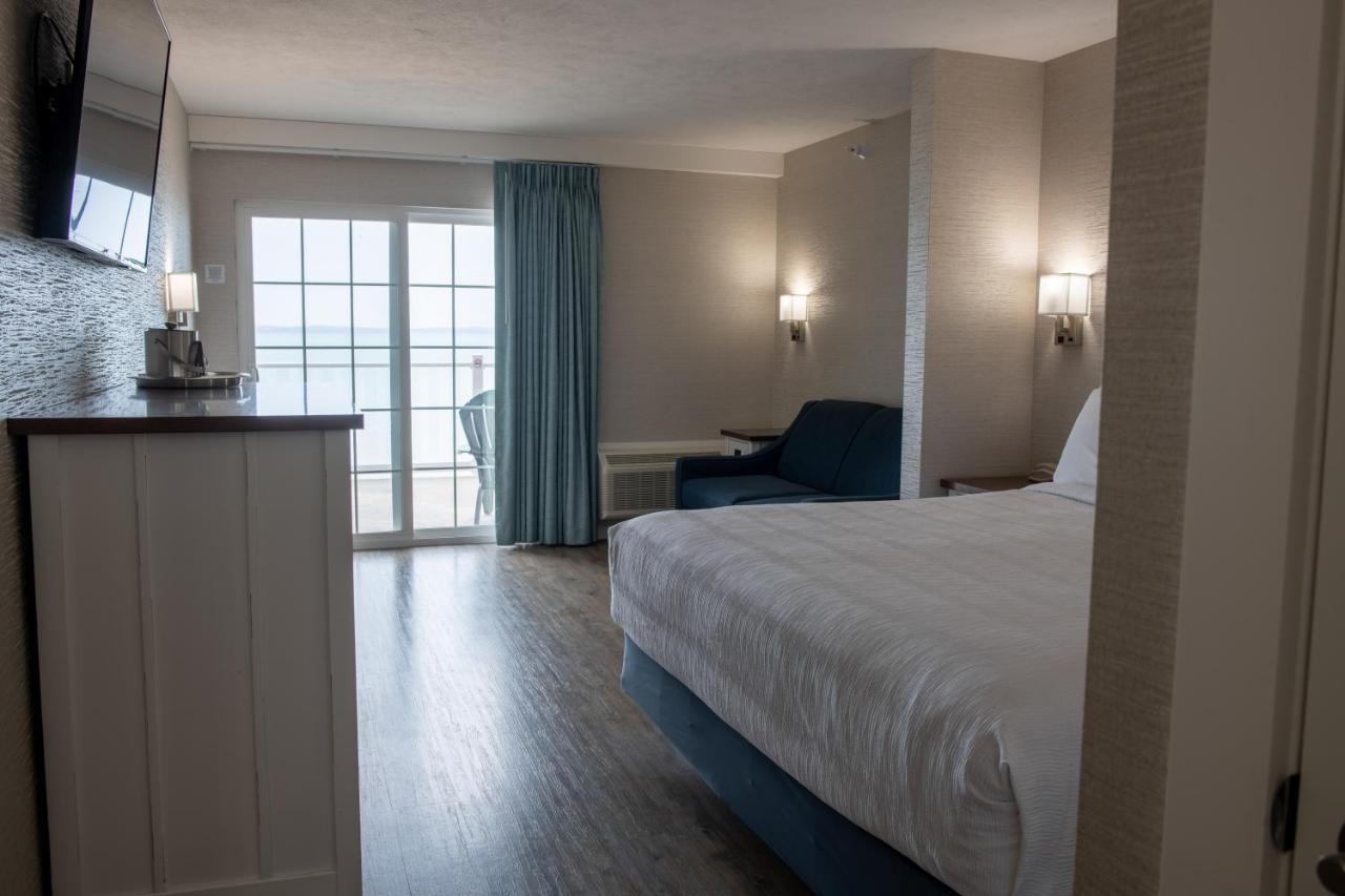 The Baywatch Resort Traverse City Chambre photo